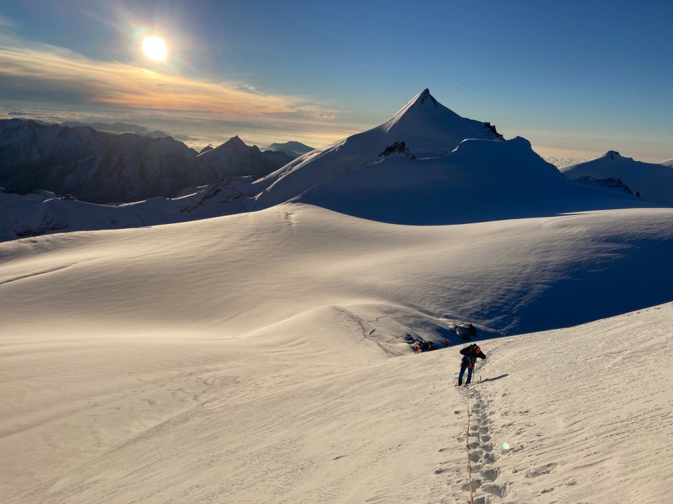 Sur l'arête menant au sommet de l'Alphubel