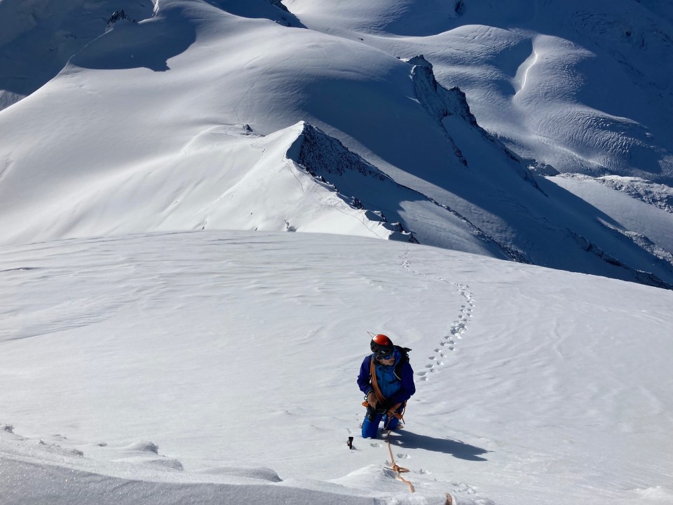 En haut de l'Eisnase avant le plateau sommital de l'Alphubel